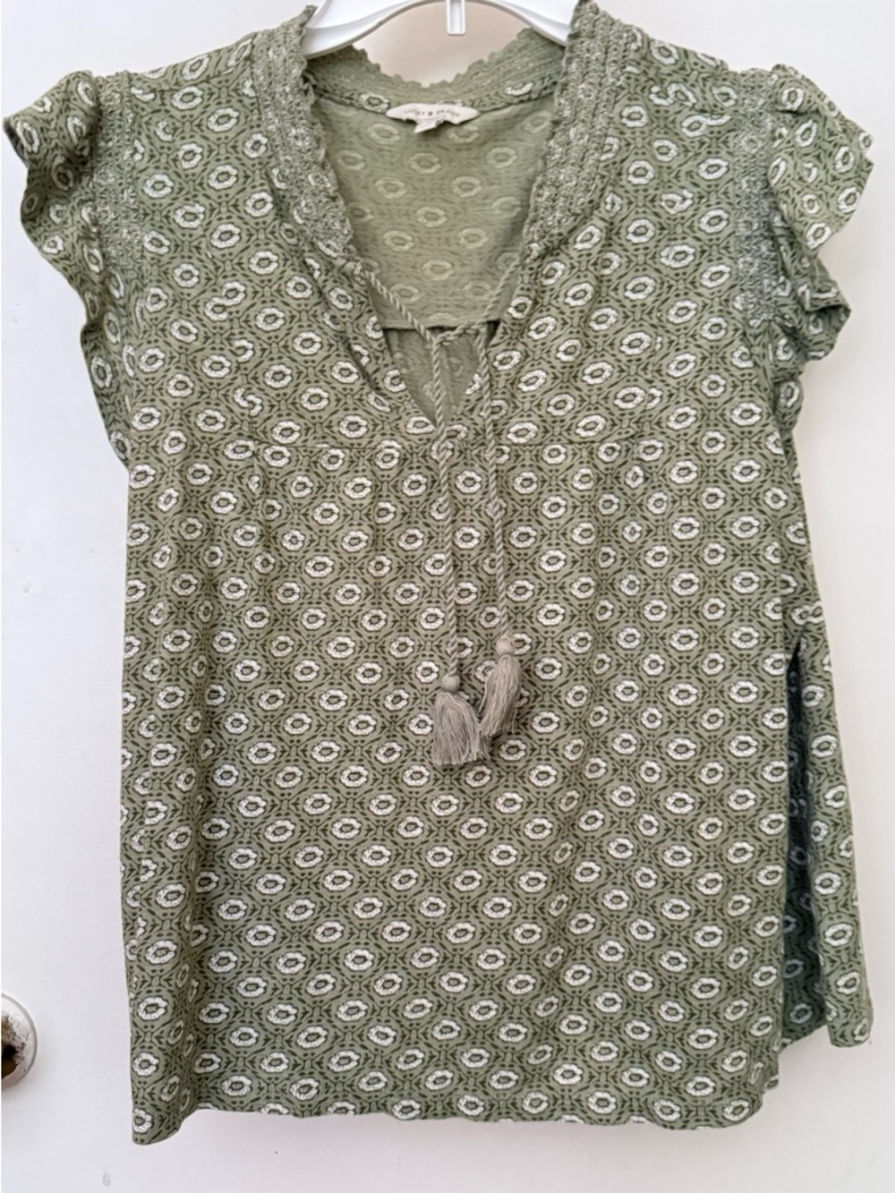 Lucky Brand Boho Tassel Tie Olive Green Printed Women's Peasant Top